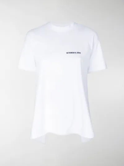 Vetements - T-shirt con spacco posteriore